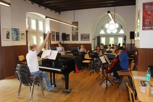 Orchesterprobe der Musicalschule am Schloss Hagerhof